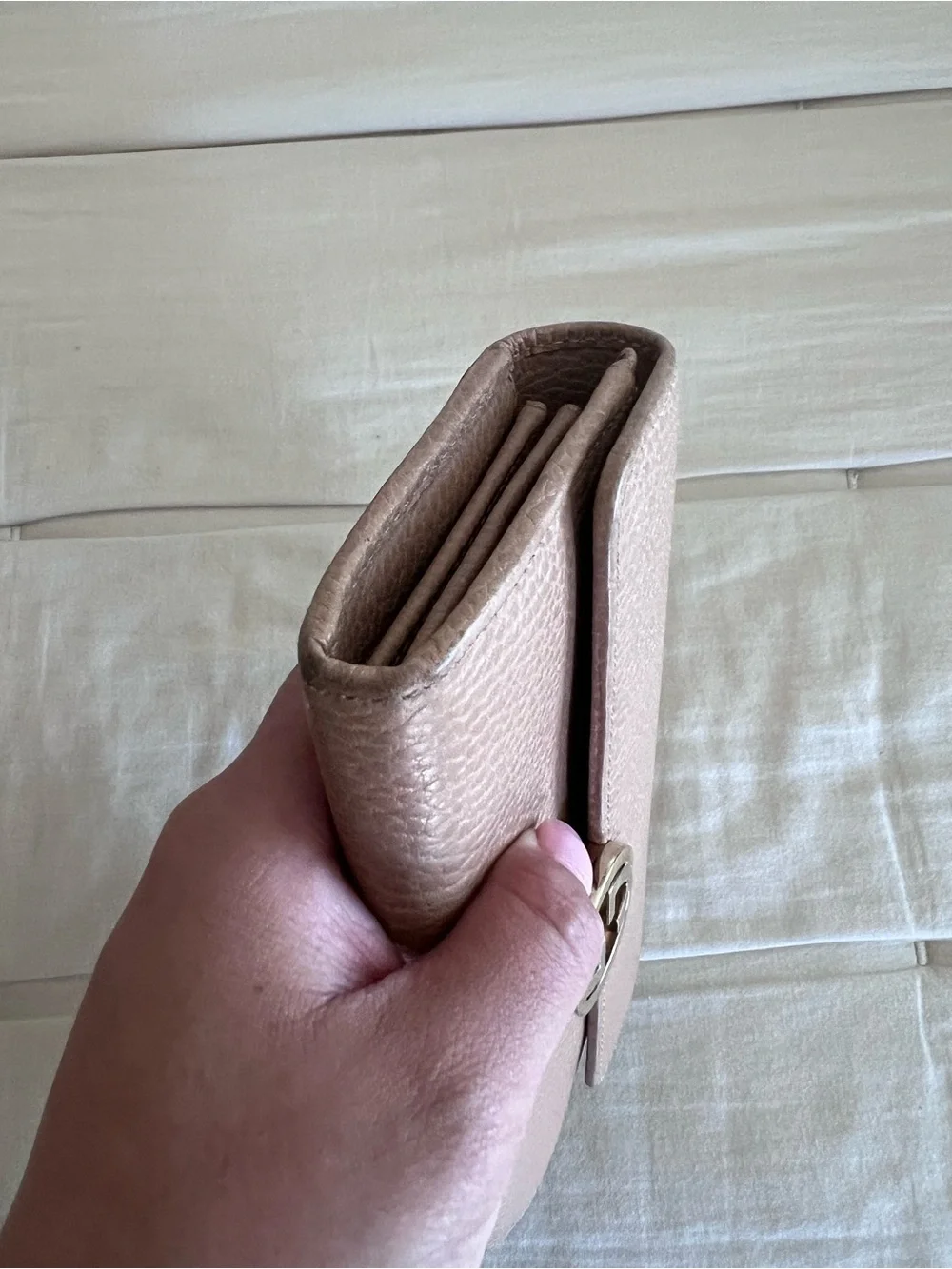 Gucci Pink Taupe Pebbled Leather Continental Wallet with Gold GG - Picture 3 of 7